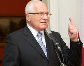 مراهقون يستخدمون تليسكوب بندقية هوائية لرؤية الرئيس! صورة رقم 1