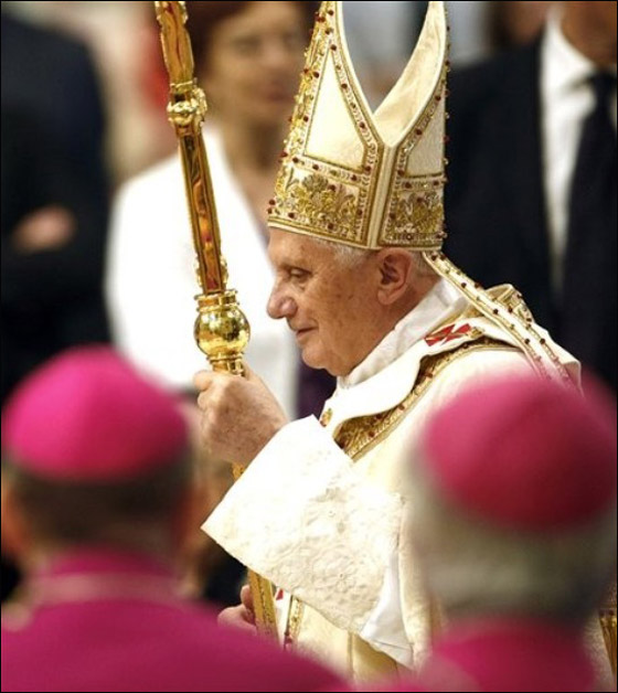 الفاتيكان مستاء من مداهمة الشرطة البلجيكية لمقر الكنيسة صورة رقم 8 الفاتيكان مستاء من مداهمة الشرطة البلجيكية لمقر الكنيسة صورة رقم 8