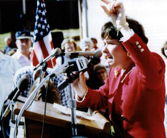 نائبة أمريكية: حزب الله يتعامل مع تجار المخدرات!! صورة رقم 2 نائبة أمريكية: حزب الله يتعامل مع تجار المخدرات!! صورة رقم 2