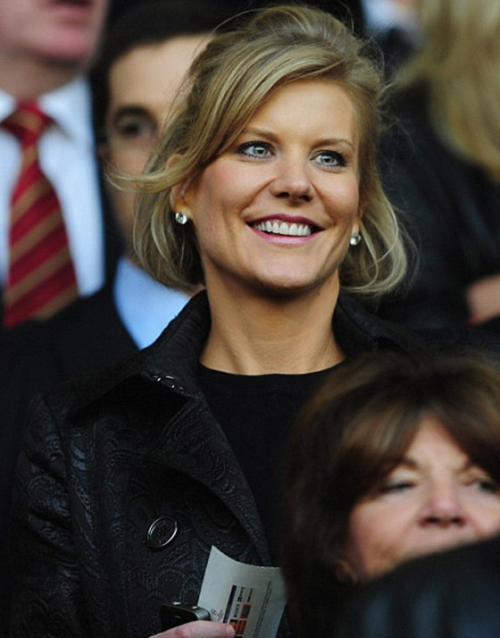 الصديقة السابقة للامير أندرو على علاقة مع شاب مسلم  صورة رقم 3