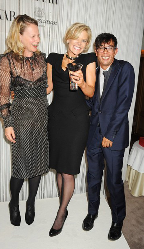 الصديقة السابقة للامير أندرو على علاقة مع شاب مسلم  صورة رقم 9