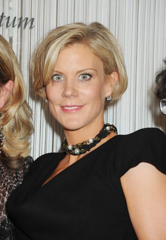 الصديقة السابقة للامير أندرو على علاقة مع شاب مسلم  صورة رقم 10