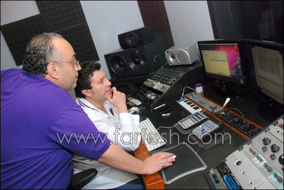 بالصور.. حكايات الدنيا آخر تسجيلات هاني شاكر!! صورة رقم 10 بالصور.. حكايات الدنيا آخر تسجيلات هاني شاكر!! صورة رقم 10