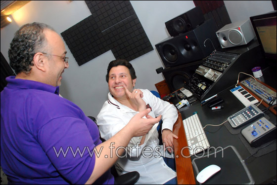 بالصور.. حكايات الدنيا آخر تسجيلات هاني شاكر!! صورة رقم 5 بالصور.. حكايات الدنيا آخر تسجيلات هاني شاكر!! صورة رقم 5