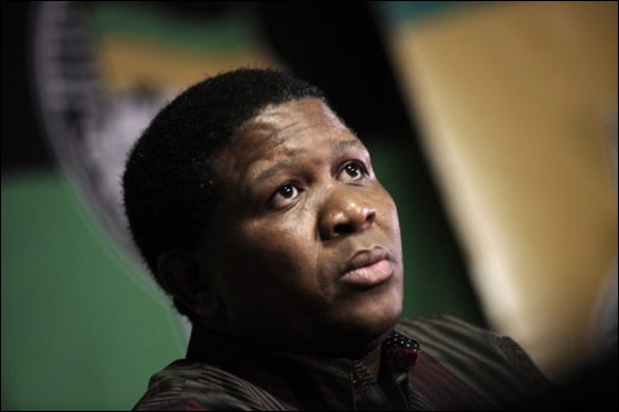 سرقة منزل رئيس مكافحة الجريمة لمونديال 2010! صورة رقم 1