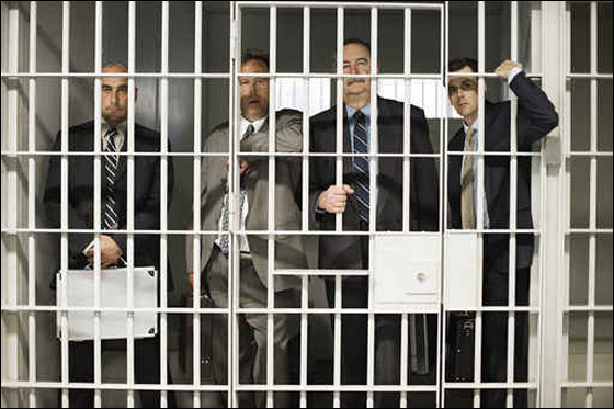 السطو على 6 بنوك من قبل طالب ثانوي! صورة رقم 1 السطو على 6 بنوك من قبل طالب ثانوي! صورة رقم 1