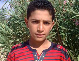 طفل جزائري يتحدى الآلة الحاسبة في حل المسائل الحسابية صورة رقم 1 طفل جزائري يتحدى الآلة الحاسبة في حل المسائل الحسابية صورة رقم 1