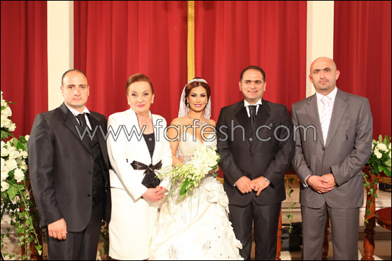 مسلسلات اون لاين ينقل لكم صور زفاف النجمة هدى حداد     صورة رقم 8