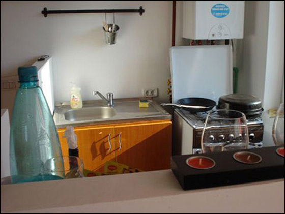 روسيان يتجسسان على امريكا من خلال غرفة النوم في شقتهما! صورة رقم 3 روسيان يتجسسان على امريكا من خلال غرفة النوم في شقتهما! صورة رقم 3