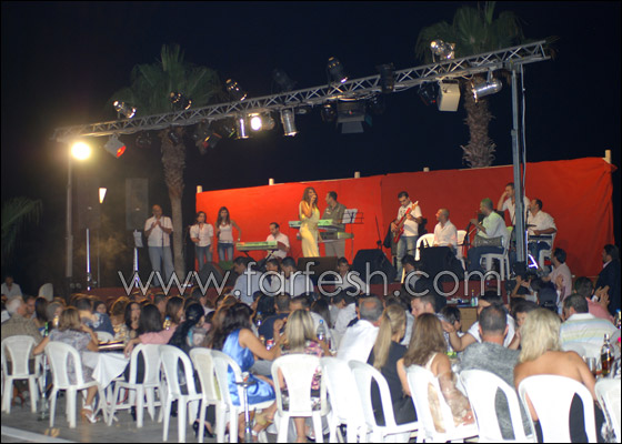 بنت الجنوب مي حريري تلهب شاطىء صور الجنوبي   صورة رقم 4