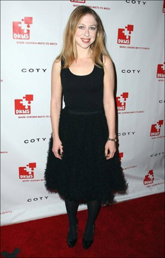 ام العروس هيلاري كلينتون تستعد لزفاف ابنتها الوحيدة! صورة رقم 3 ام العروس هيلاري كلينتون تستعد لزفاف ابنتها الوحيدة! صورة رقم 3