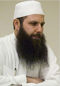 مغادرا الولايات المتحدة.. الإمام أحمد كذب وهرب! صورة رقم 1 مغادرا الولايات المتحدة.. الإمام أحمد كذب وهرب! صورة رقم 1