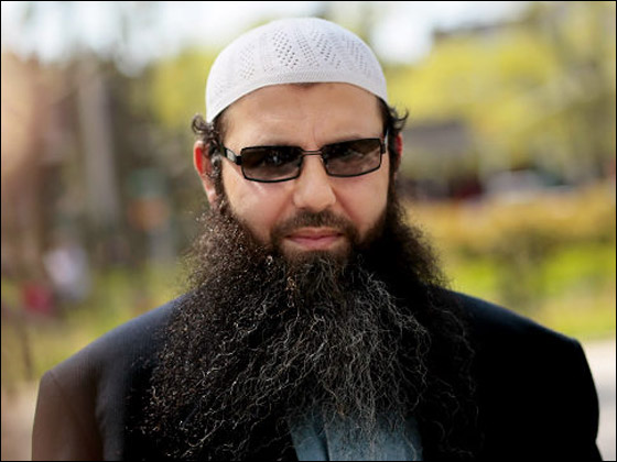 مغادرا الولايات المتحدة.. الإمام أحمد كذب وهرب! صورة رقم 2 مغادرا الولايات المتحدة.. الإمام أحمد كذب وهرب! صورة رقم 2