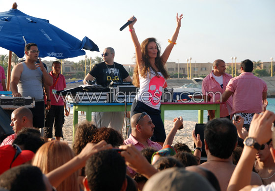 نيكول تفتتح حفلات الصيف فى مصر        صورة رقم 5