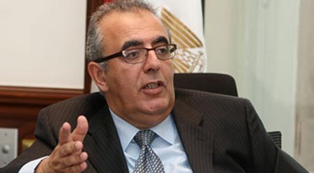 خصم 6 ايام لطبيب ترك المرضى ليعلم خطيبته القيادة! صورة رقم 1 خصم 6 ايام لطبيب ترك المرضى ليعلم خطيبته القيادة! صورة رقم 1