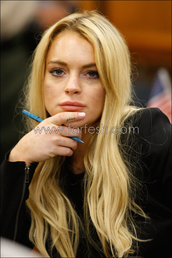 كيف تصرفت ليندسي بعد إصدار حكم بسجنها مدة 90 يوما؟ا  صورة رقم 2