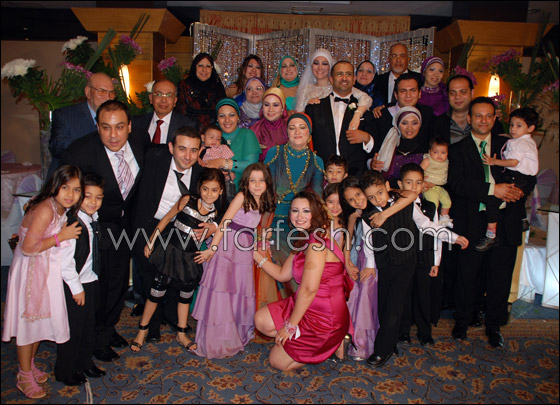 تتويج أميرة عروسا.. على رقصات أمينة وطبل الصغير!   صورة رقم 14