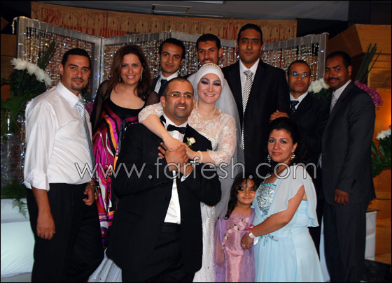 تتويج أميرة عروسا.. على رقصات أمينة وطبل الصغير!   صورة رقم 6