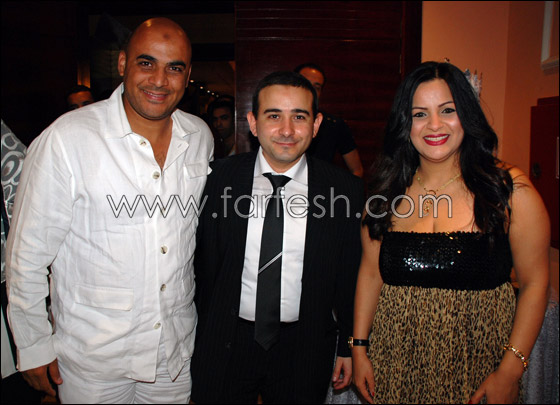 تتويج أميرة عروسا.. على رقصات أمينة وطبل الصغير!   صورة رقم 2