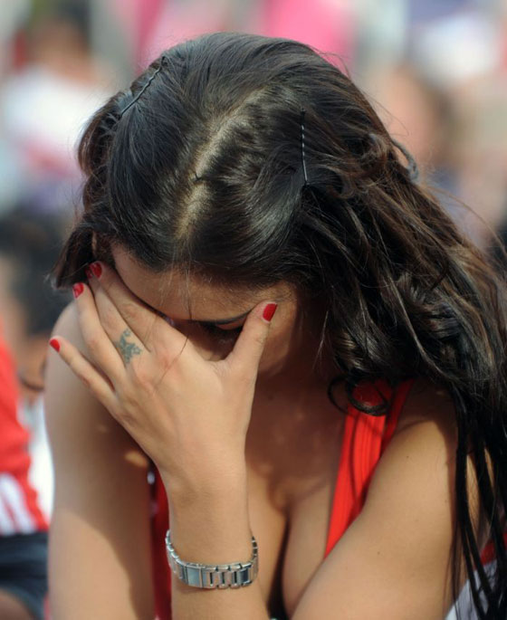 رغم خسارة الباراغواي العارضة لاريسا تظهر منزوعة!  صورة رقم 4