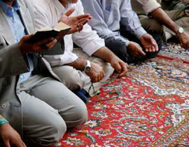 إيطاليون يقدمون عرضاً يحمل سيرة الرسول الكريم باللغة العربية! صورة رقم 1