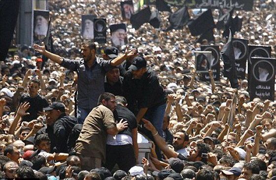 بريطانيا تحذف رثاءً كتبته سفيرتها للمرجع الشيعي فضل الله صورة رقم 5 بريطانيا تحذف رثاءً كتبته سفيرتها للمرجع الشيعي فضل الله صورة رقم 5