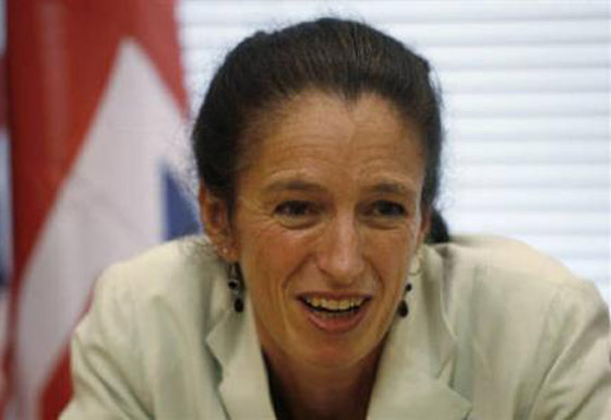 بريطانيا تحذف رثاءً كتبته سفيرتها للمرجع الشيعي فضل الله صورة رقم 7 بريطانيا تحذف رثاءً كتبته سفيرتها للمرجع الشيعي فضل الله صورة رقم 7