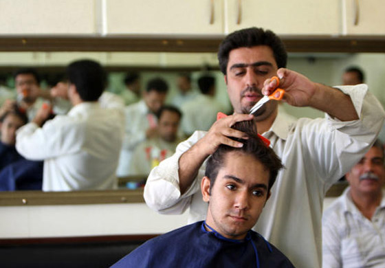 إيران تضع قواعد لقصات الشعر الرجالية!! صورة رقم 2 إيران تضع قواعد لقصات الشعر الرجالية!! صورة رقم 2