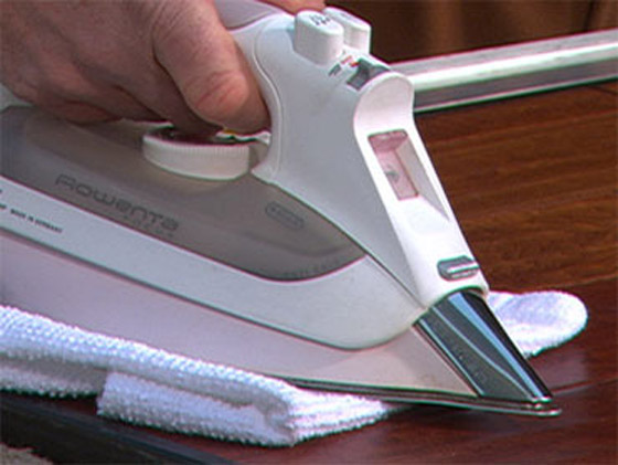 رفضت كيّ ملابسه.. فشهر المسدس بوجهها واعتقلها 6 ساعات! صورة رقم 1 رفضت كيّ ملابسه.. فشهر المسدس بوجهها واعتقلها 6 ساعات! صورة رقم 1