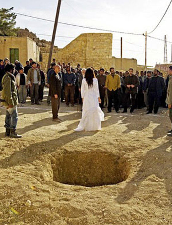 ايران تراجع عقوبة الرجم حتى الموت على ايران تراجع عقوبة الرجم حتى الموت على