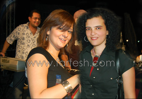 شذا بالشورت والتيشرت في هرم سيتي صورة رقم 5 شذا بالشورت والتيشرت في هرم سيتي صورة رقم 5