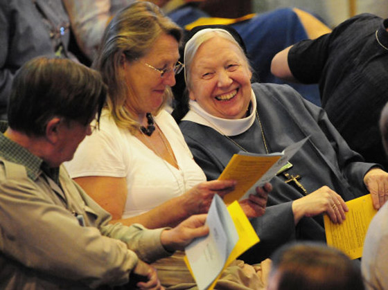 كنيسة انجلترا ترفض المرأة اسقفاً في بريطانيا! صورة رقم 3 كنيسة انجلترا ترفض المرأة اسقفاً في بريطانيا! صورة رقم 3