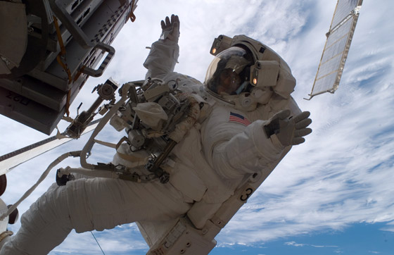 رائدة فضاء هندية ستقوم برحلة الى الفضاء في 2012! صورة رقم 5 رائدة فضاء هندية ستقوم برحلة الى الفضاء في 2012! صورة رقم 5