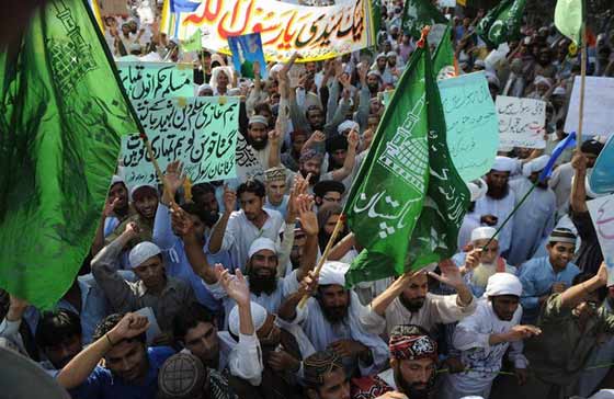 الـ FBI يحذر من قتل رسامة الكاريكاتير التي رسمت النبي        صورة رقم 9