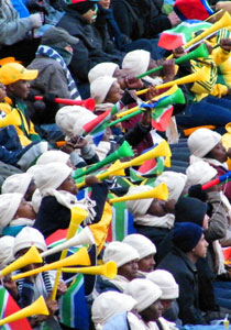 مظاهرة بالفوفوزيلا أمام مقر BP احتجاجاً على تلويث خليج المكسيك! صورة رقم 1