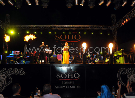 أصالة ترتدي الأصفر وديانا تتألق بالأسود في حفل سافواي صورة رقم 8 أصالة ترتدي الأصفر وديانا تتألق بالأسود في حفل سافواي صورة رقم 8