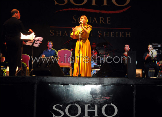 أصالة ترتدي الأصفر وديانا تتألق بالأسود في حفل سافواي صورة رقم 11 أصالة ترتدي الأصفر وديانا تتألق بالأسود في حفل سافواي صورة رقم 11