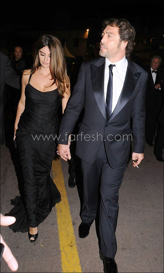 في أجواء بسيطة.. بينيلوبي كروز تحتفل بزواجها صورة رقم 2 في أجواء بسيطة.. بينيلوبي كروز تحتفل بزواجها صورة رقم 2