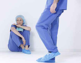 محاولة اغتصاب انتهت بقفز الممرضة من الطابق الـ 3 صورة رقم 1