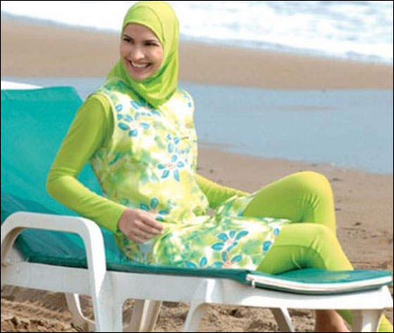 رغم معارضة علماء الدين.. المايوه الشرعي رائج في مصر!  صورة رقم 2