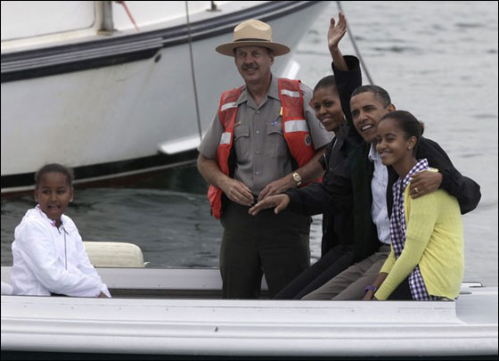 اوباما.. العائلة.. وعطلة نهاية الاسبوع! صورة رقم 13 اوباما.. العائلة.. وعطلة نهاية الاسبوع! صورة رقم 13