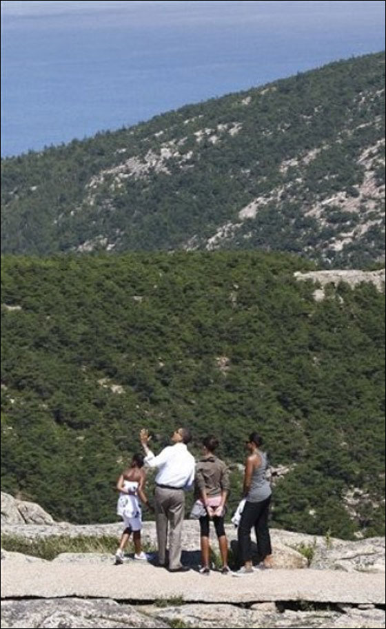 اوباما.. العائلة.. وعطلة نهاية الاسبوع! صورة رقم 15 اوباما.. العائلة.. وعطلة نهاية الاسبوع! صورة رقم 15