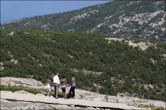 اوباما.. العائلة.. وعطلة نهاية الاسبوع! صورة رقم 25 اوباما.. العائلة.. وعطلة نهاية الاسبوع! صورة رقم 25