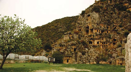 كنيسة بيزنطية غاب أثرها 900 سنة، تكتشف في تركيا صورة رقم 1 كنيسة بيزنطية غاب أثرها 900 سنة، تكتشف في تركيا صورة رقم 1