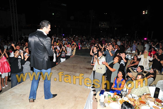 الحمد الله الصيف اجمل مع فارس كرم صورة رقم 4 الحمد الله الصيف اجمل مع فارس كرم صورة رقم 4