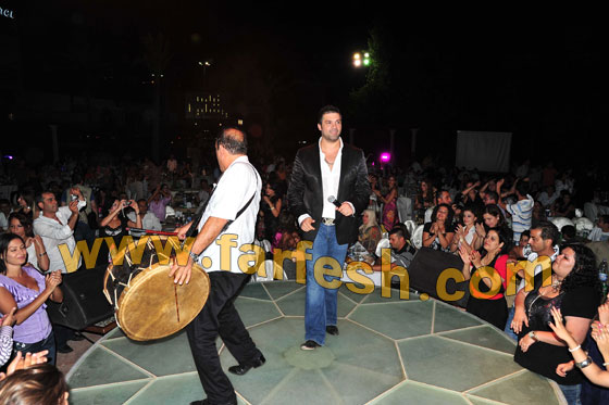 الحمد الله الصيف اجمل مع فارس كرم صورة رقم 14 الحمد الله الصيف اجمل مع فارس كرم صورة رقم 14