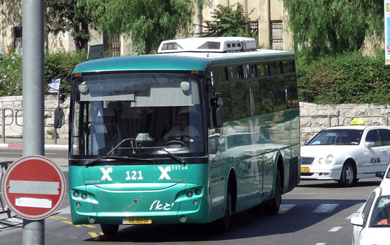 تغريم سائق حافلة إسرائيلي أهان راكبة من أصل أثيوبي صورة رقم 1 تغريم سائق حافلة إسرائيلي أهان راكبة من أصل أثيوبي صورة رقم 1