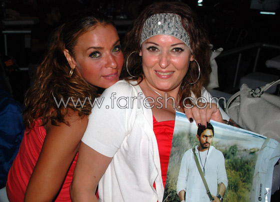 أكثر من 10 آلاف مشاهد في حفل تامر حسني في مارينا صورة رقم 23 أكثر من 10 آلاف مشاهد في حفل تامر حسني في مارينا صورة رقم 23