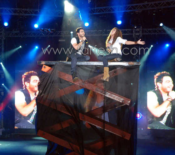 أكثر من 10 آلاف مشاهد في حفل تامر حسني في مارينا صورة رقم 14 أكثر من 10 آلاف مشاهد في حفل تامر حسني في مارينا صورة رقم 14