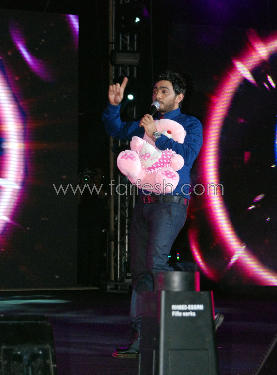 أكثر من 10 آلاف مشاهد في حفل تامر حسني في مارينا صورة رقم 26 أكثر من 10 آلاف مشاهد في حفل تامر حسني في مارينا صورة رقم 26